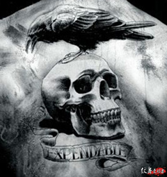经典时尚欧美纹身图案大全电影《敢死队》史泰龙背部乌鸦骷髅纹身图案手稿
