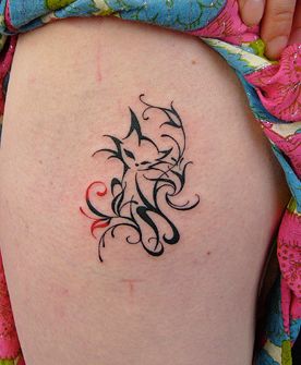腿部纹身图案：时尚可爱腿部图腾猫咪纹身图案纹身图片