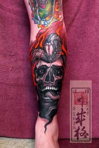 日本黄炎刺青作品欣赏：手部骷髅纹身图片大全（tattoo）