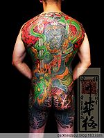 日本纹身师满背不动明王纹身作品