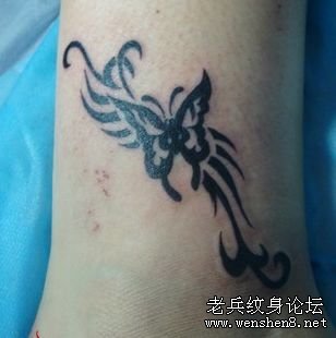 美女纹身图案大全之脚步图腾纹身图案大全