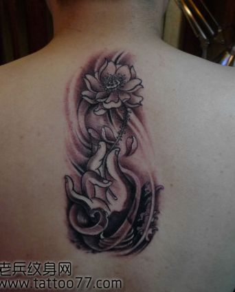 背部佛手莲花纹身图案