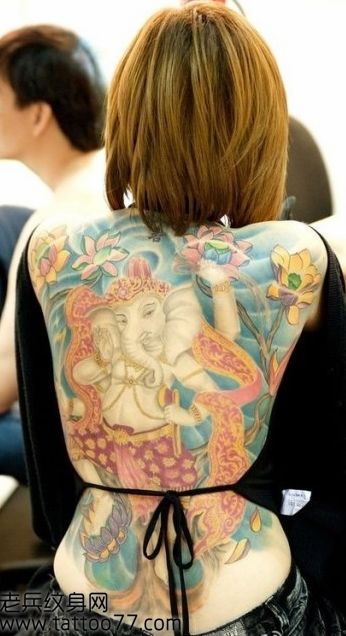 美女满背象神纹身图案
