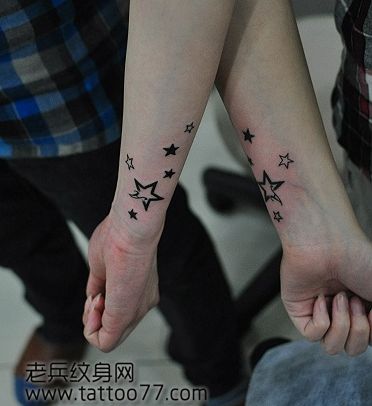 唯美流行的情侣五角星纹身图案