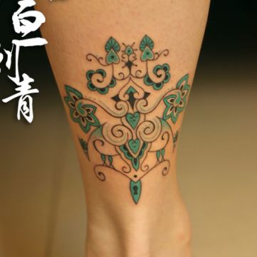 腿部好看简洁的图腾纹身图案