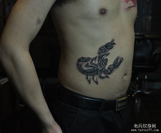 武汉纹身老兵刺青骷髅鬼蝎子纹身图案作品展示整体图片